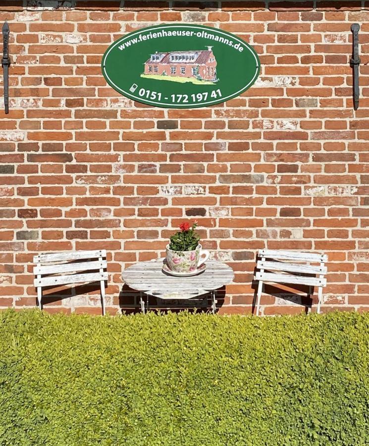 Oltmanns Ferienhaus Bummert Am Hafen Greetsiel Esterno foto