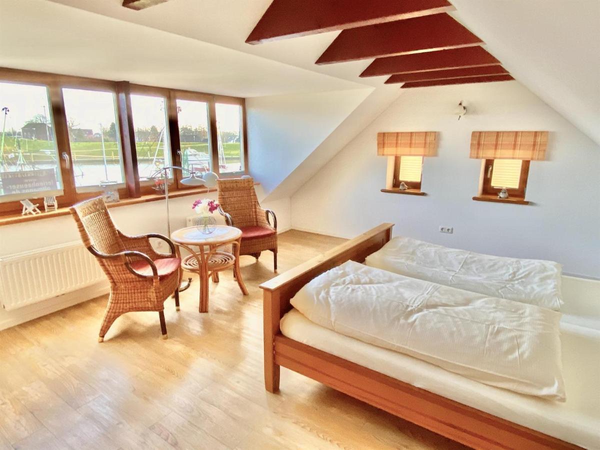 Oltmanns Ferienhaus Bummert Am Hafen Greetsiel Esterno foto