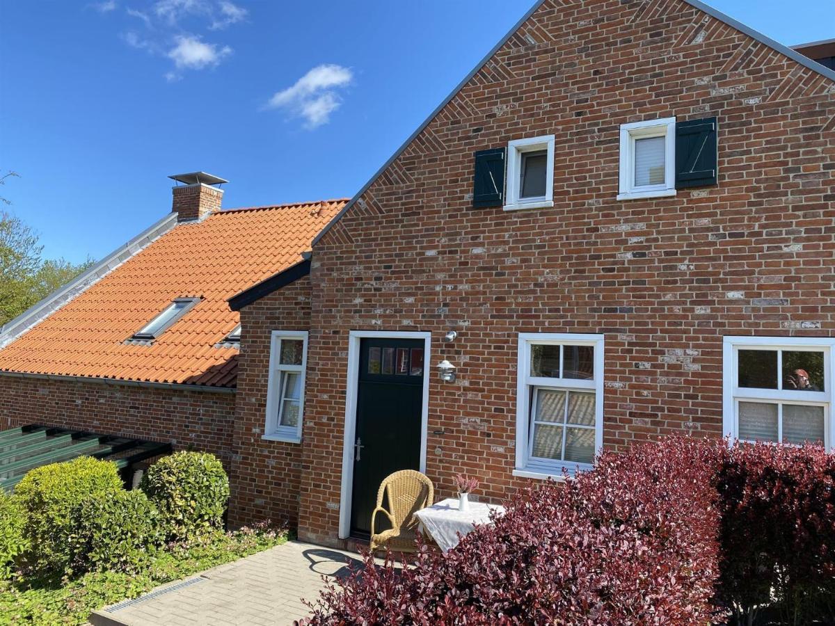Oltmanns Ferienhaus Bummert Am Hafen Greetsiel Esterno foto