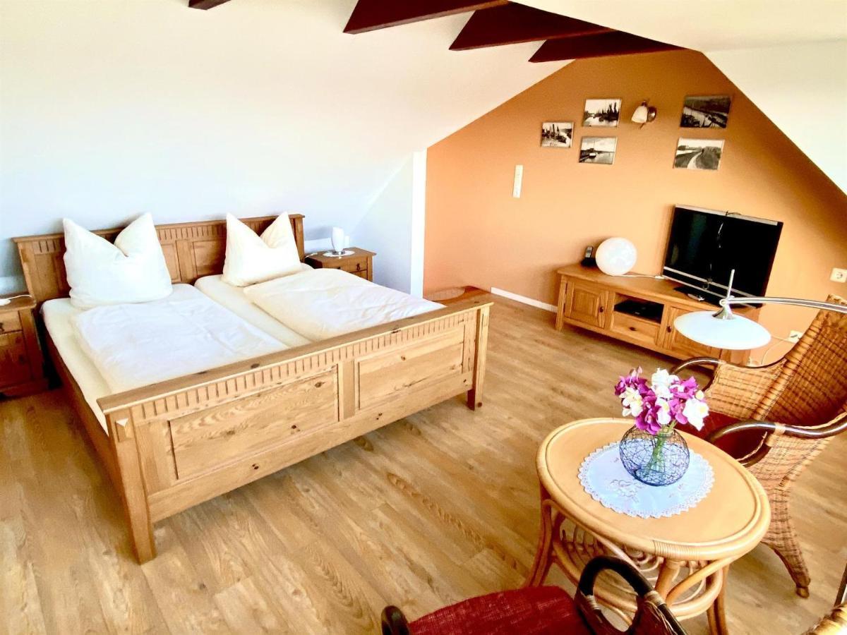 Oltmanns Ferienhaus Bummert Am Hafen Greetsiel Esterno foto